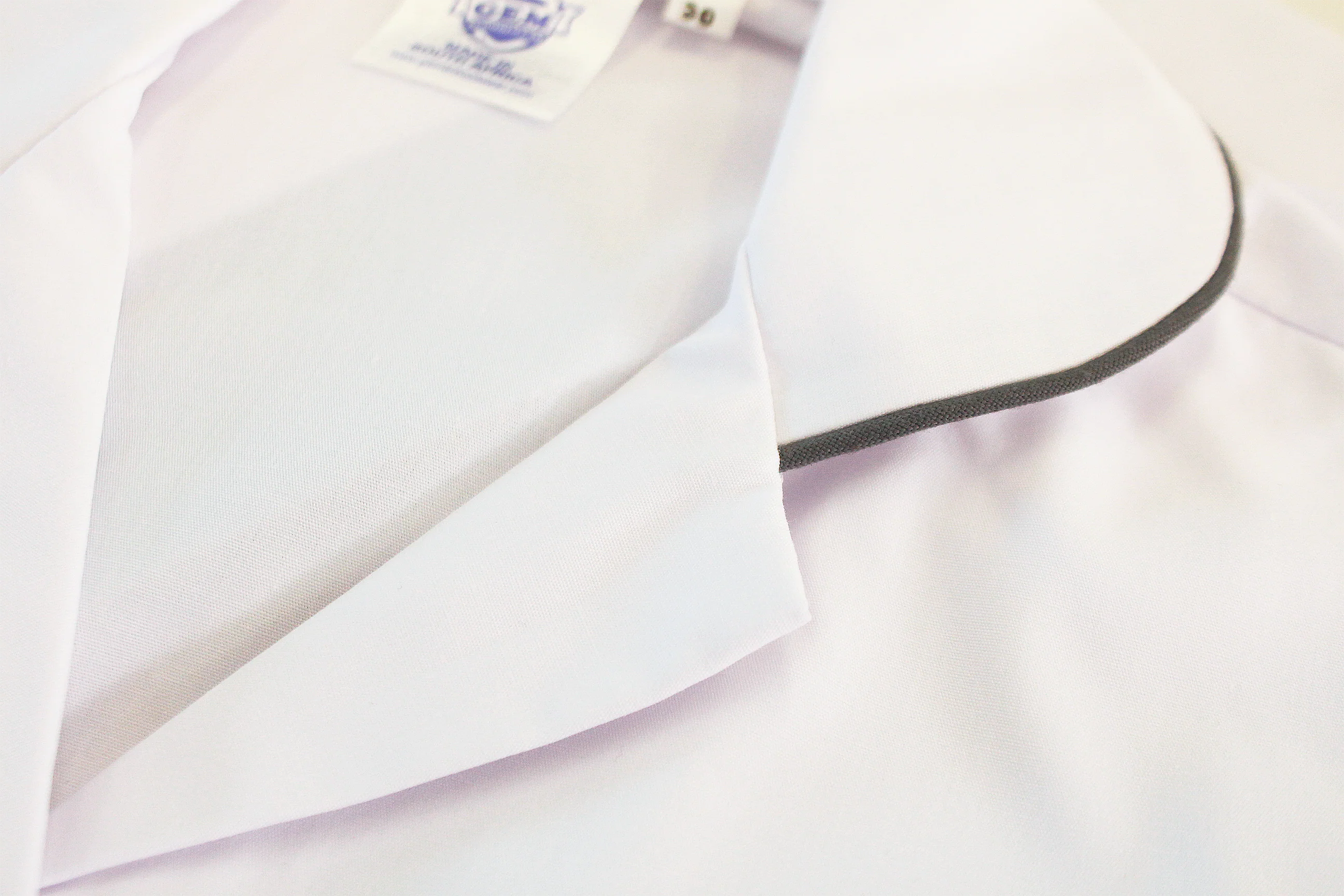 Shortsleeve Roundneck Blouse Plain - Wendon Academy - Image 2