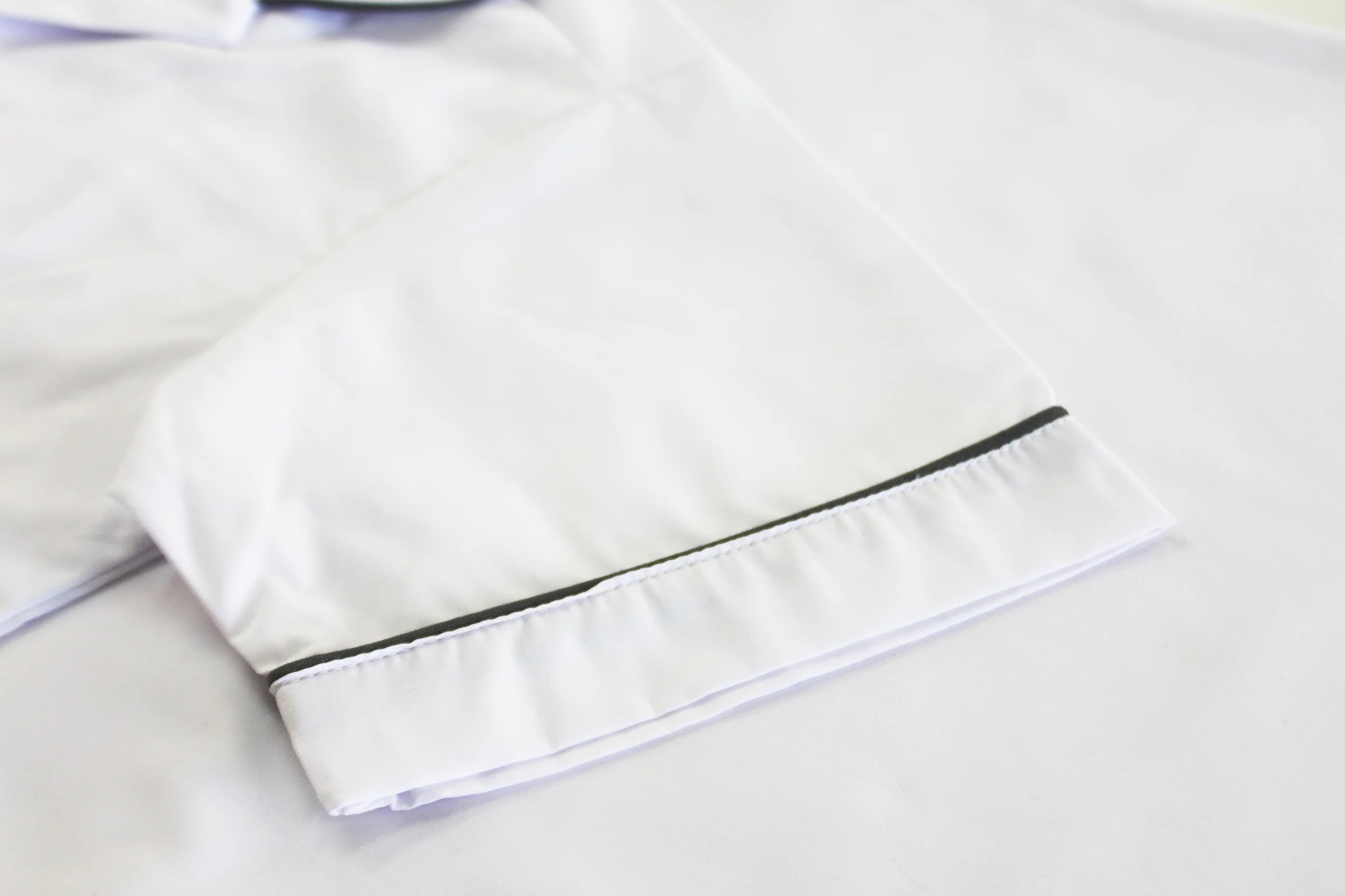 Shortsleeve Roundneck Blouse Plain - Wendon Academy - Image 3